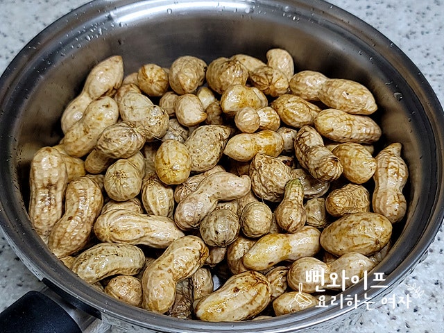How to boil the peanuts — step photo 1