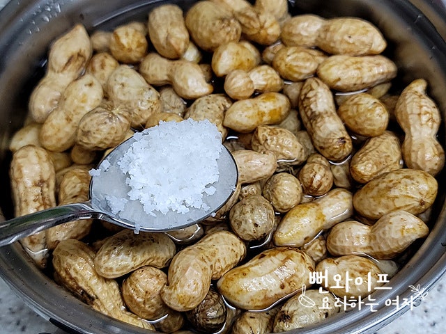 How to boil the peanuts — step photo 2