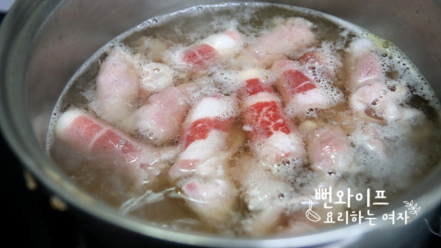 Simmer the pho broth — step photo 2