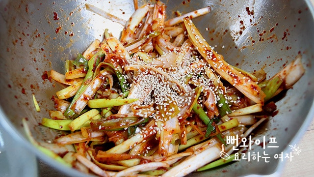 Toss with seasonings — step photo 1