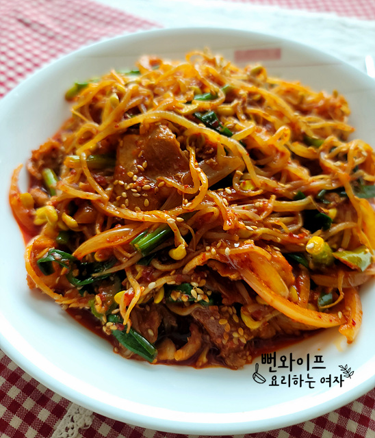 Kongnamul Jeyuk Bokkeum (Spicy Pork and Bean Sprouts) — finished dish