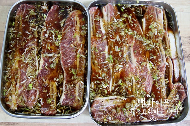 Marinate the ribs — step photo 2