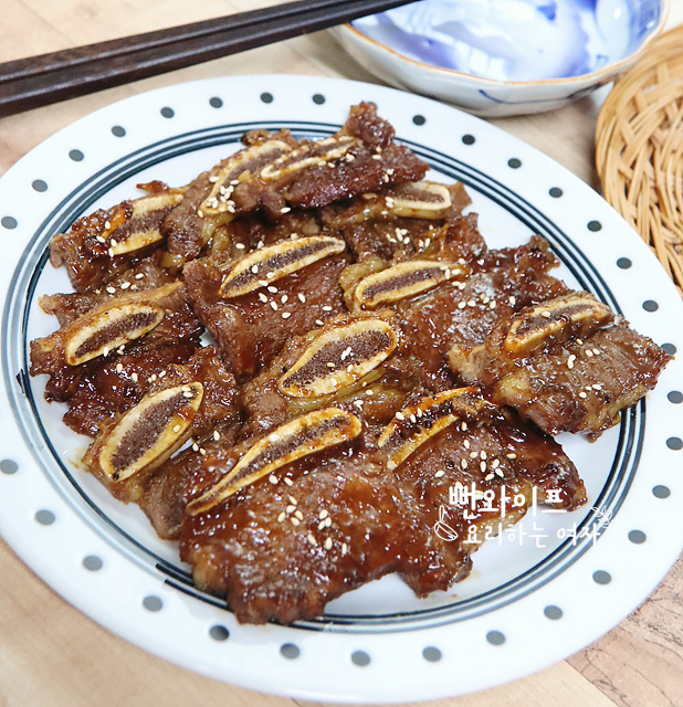 Sweet and Tender LA Galbi Gui (Grilled Marinated Cross-cut Beef Ribs) — finished dish