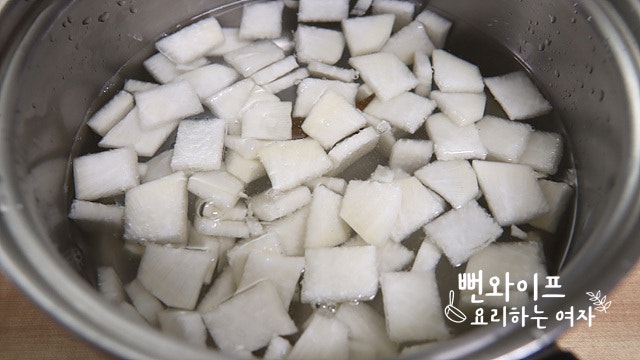 Boil the soup — step photo 2