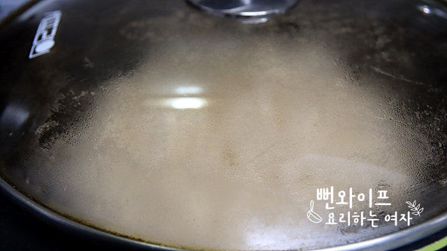 Stir-fry the radish — step photo 2