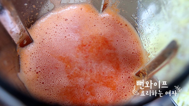 Make the water kimchi broth — step photo 1