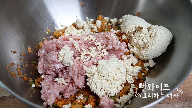 Make the meat mixture — step photo 2