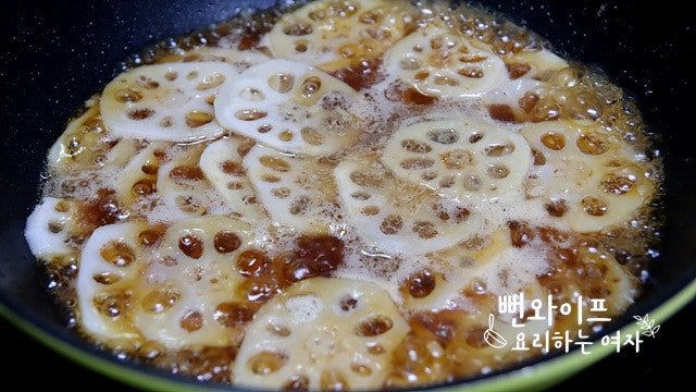 연근 졸이기 사진 1